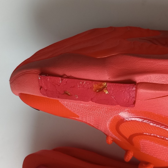 Nike - Picture 4 of 10